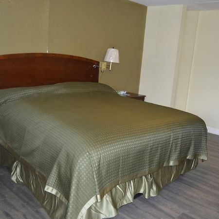 Regency Inn Toccoa 外观 照片